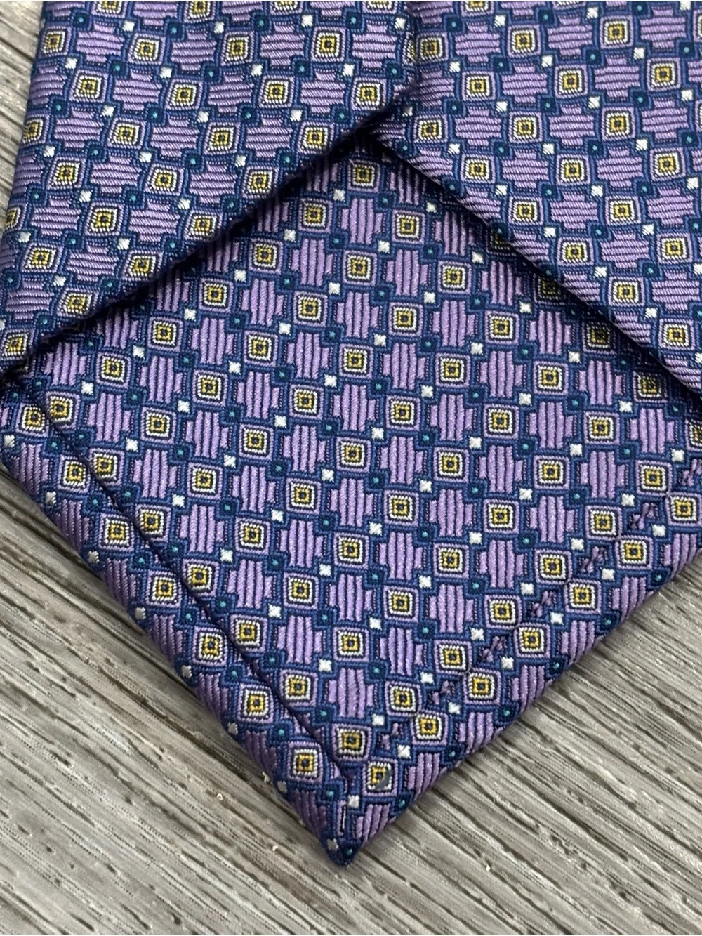Jos A. Bank Reserve Purple Geometric Silk Tie formal business wear